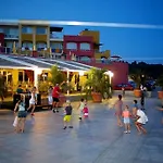 Family Del Mar 4*