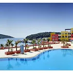 Family Del Mar Aparthotel Banjole