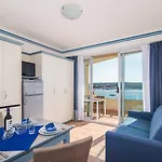 Family Del Mar Aparthotel