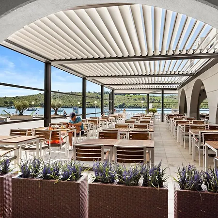 Family Del Mar Апарт-отель Банджоле