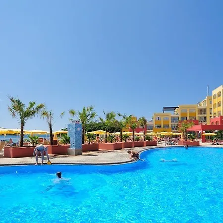 Family Del Mar Апарт-отель Банджоле