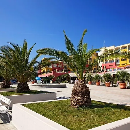 Апарт-отель Family Del Mar Банджоле