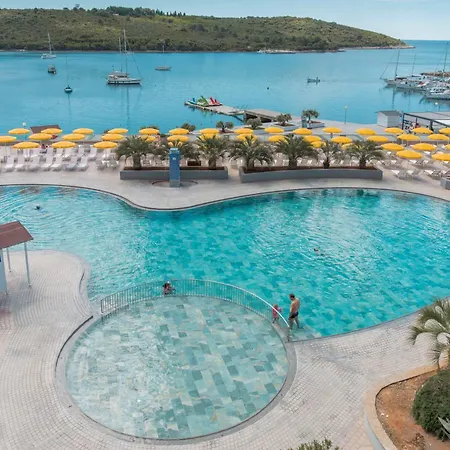 Family Del Mar Aparthotel