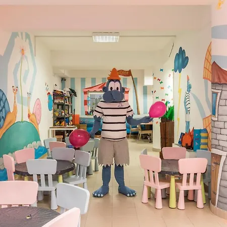 Family Del Mar Апарт-отель 4*