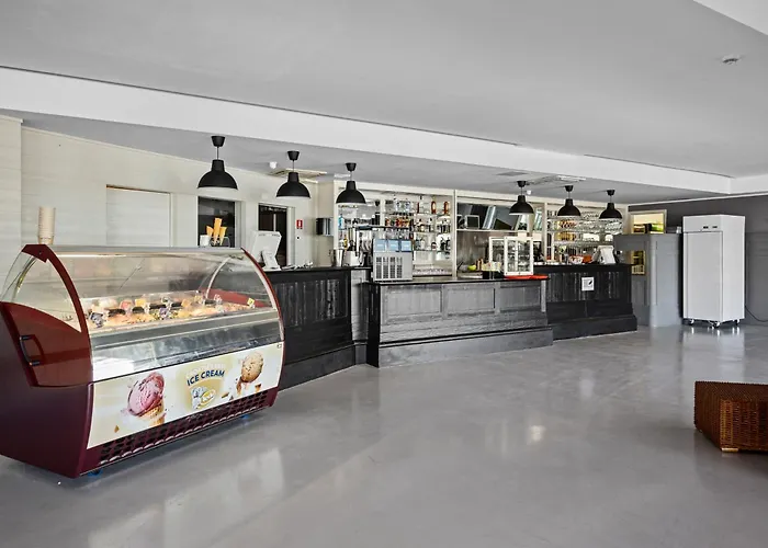 Family Del Mar Aparthotel