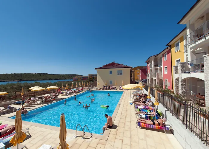 Family Del Mar Banjole