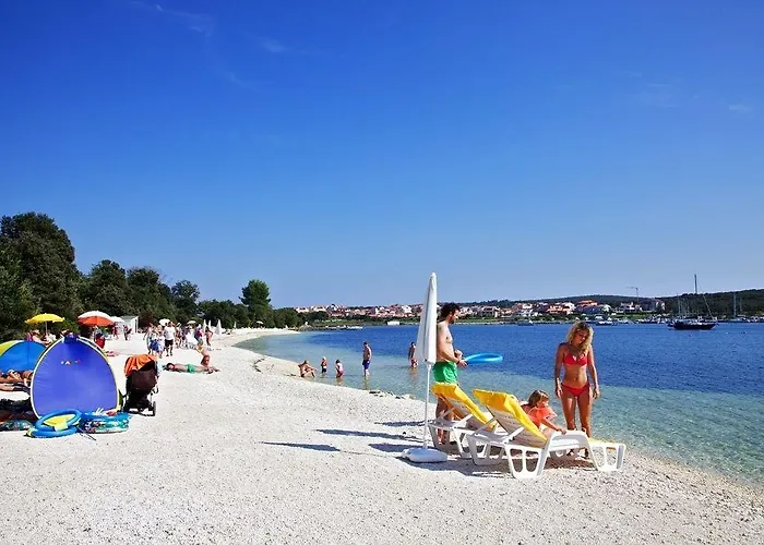 Family Del Mar 4* Banjole