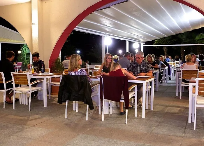 Aparthotel Family Del Mar 4*