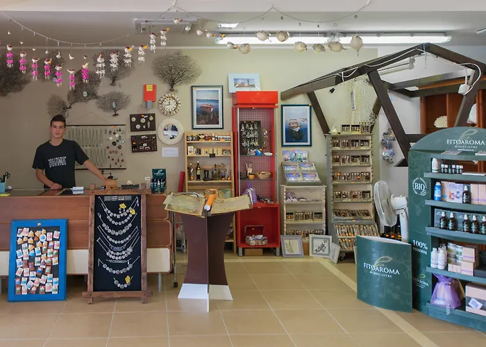 Family Del Mar Aparthotel Banjole