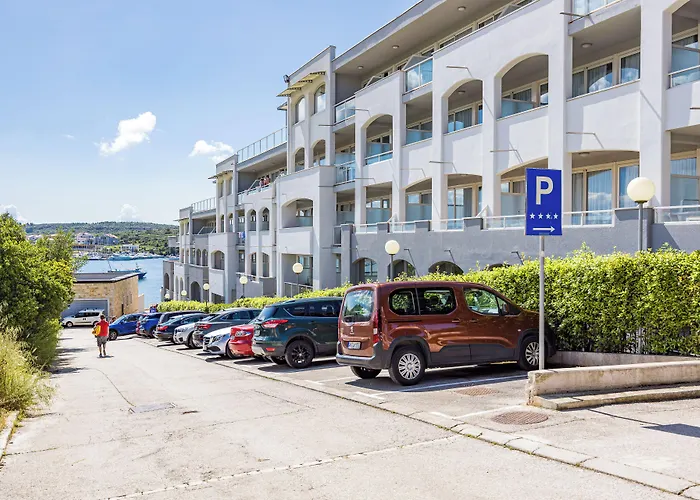 Family Del Mar Aparthotel