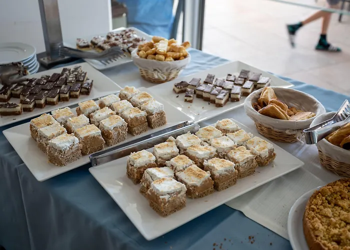 Family Del Mar Banjole