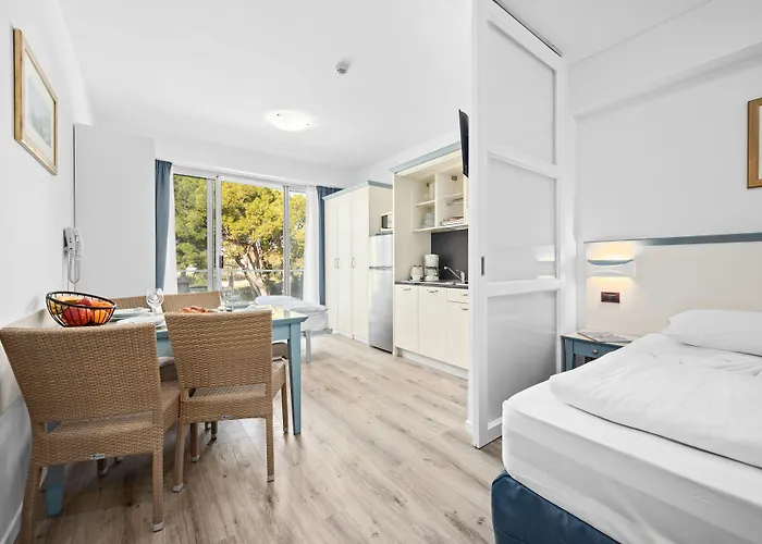 Aparthotel Family Del Mar Banjole