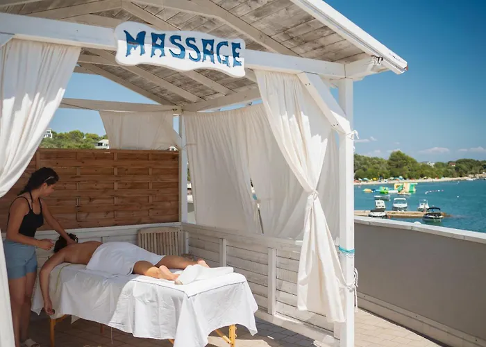 Aparthotel Family Del Mar Banjole