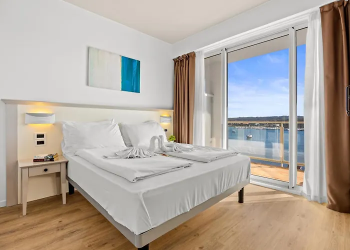 Family Del Mar Апарт-отель Банджоле