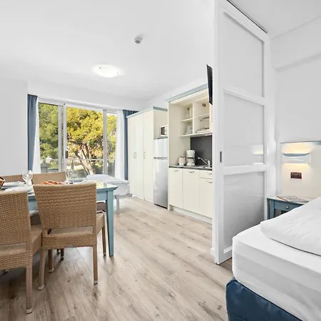 Hotel apartamentowy Family Del Mar 4*