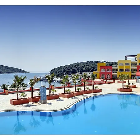 Family Del Mar Hotel apartamentowy 4*